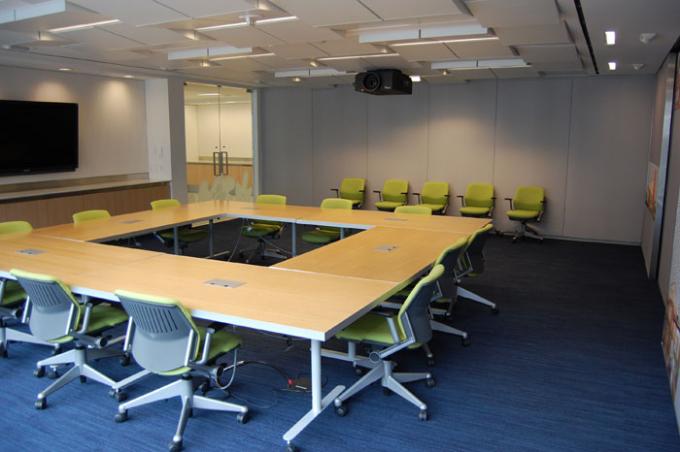 Fireproof Wooden Surface Portable Movable Partition Walls / Room Divider Wall 0