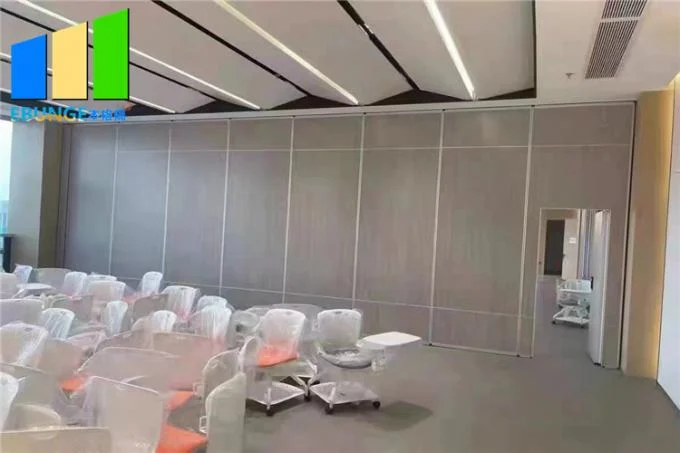 Five Star Hotel Soundproof Folding Partition Walls With Aluminum Tracks 0