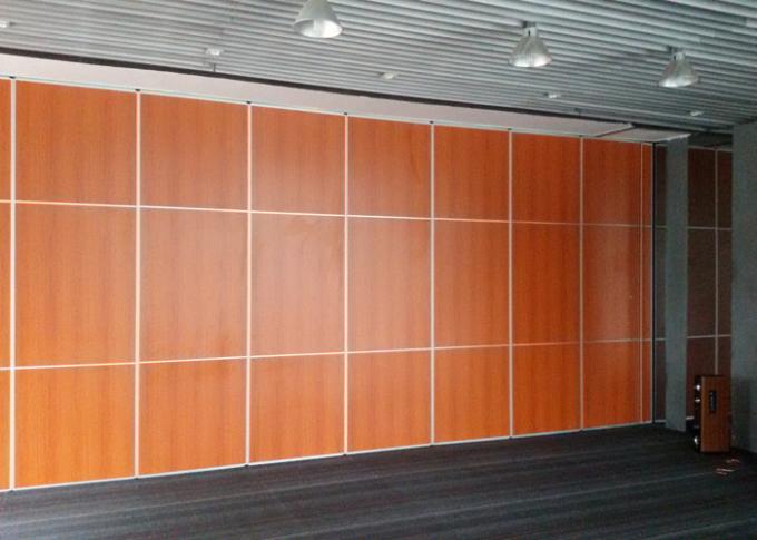Flexible Mirror Movable Partition Walls Folding Sliding Partition With Mirror For Art Gallery 1