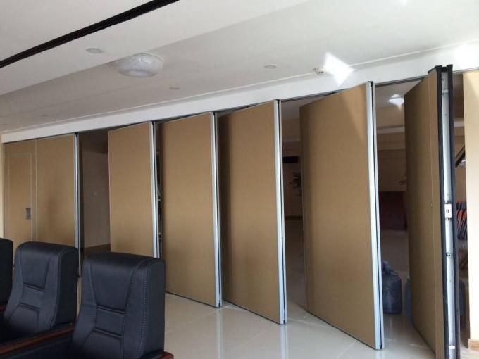 Floor to Ceiling Panel Automatic Folding Door / Soundproof Room Dividers 0