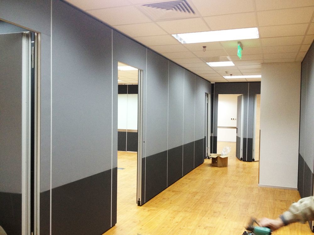 Floor to Ceiling Panel Automatic Folding Door / Soundproof Room Dividers