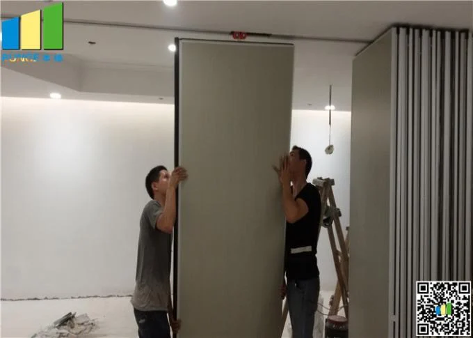 Foldable Movable Aluminium Wooden Movable Wall Panel For Hospital 1