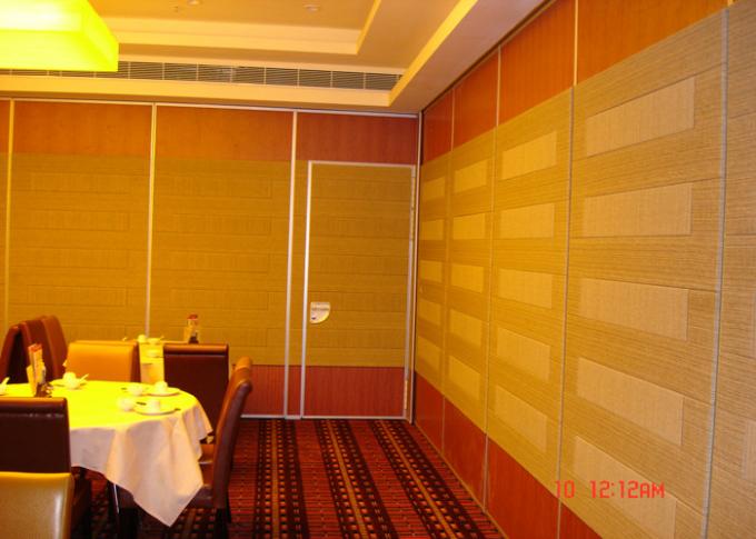 Folding Acoustic Movable Partition Walls , Banquet Room Moving Partition Wall 2
