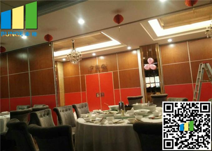 Folding Acoustic Room Dividers , Banquet Hall Aluminium Partition Wall 0