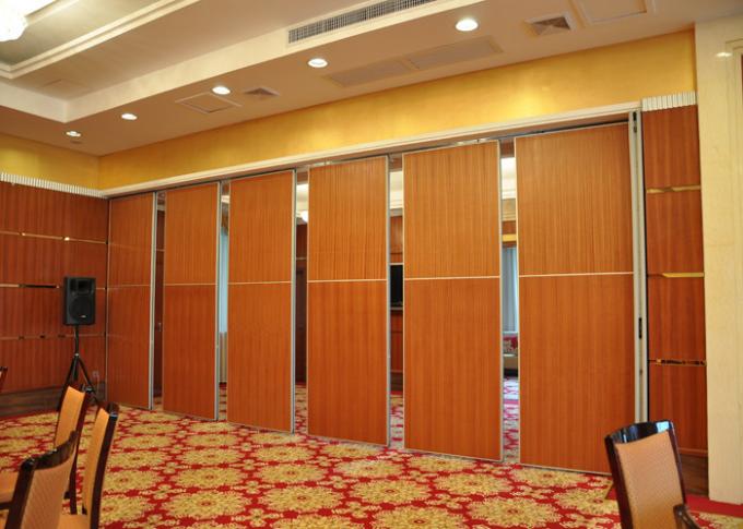 Folding Acoustic Room Dividers , Banquet Hall Aluminium Partition Wall 2