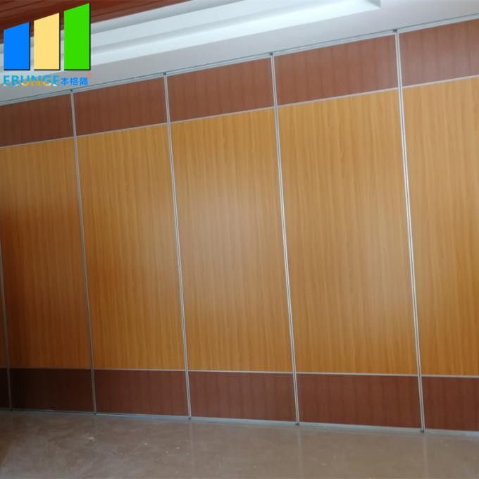 Folding Moving Wooden Door Removable Sound Proof Partition Wall For Church / Hospital 1