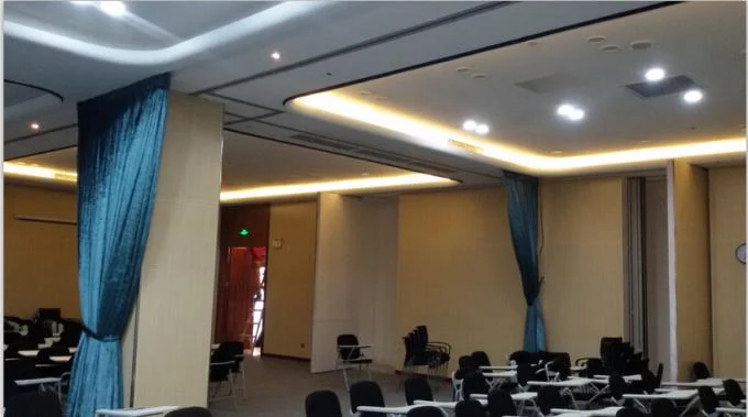 Folding Partition Walls , Acoustic Movable Partition For Banquet Wedding Facility 1
