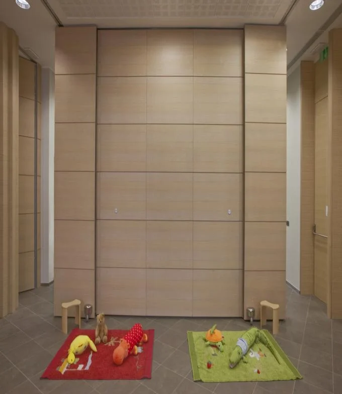 Folding Sliding Instant Partitioning Movable Wall Of Large Banquet Hall Divide Function Room 0