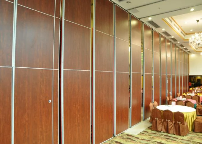 Good Sound Insulation Movable Room Divider 500 mm Panel Width 1