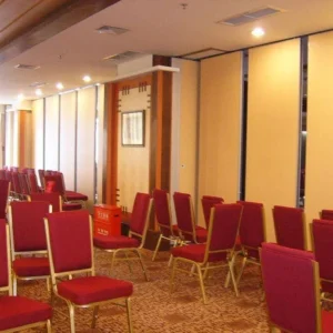 Hard Cover Leather Surface Wood Operable Partition Walls Aluminium Track Wheel Hanging System