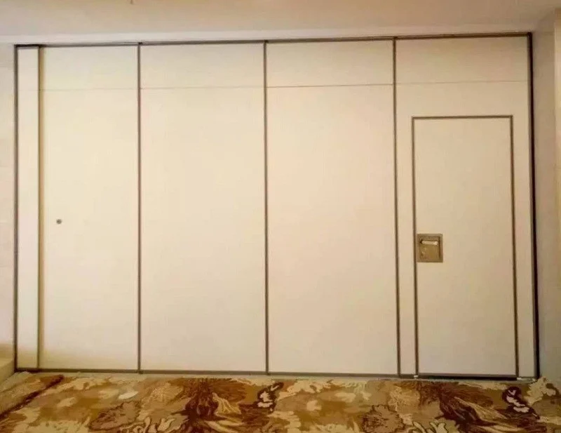 Hotel Acoustic Room Dividers / Wooden Sliding Wall Partitions Folding Parking System