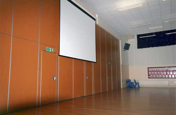 Hotel Acoustic Wooden Folding Movable Room Partition Wall With Pass Door 2