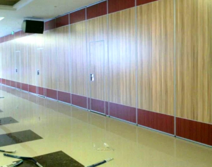 Hotel Folding Movable Partition Walls / Banquet Hall Removable Acoustic Room Partitions 4
