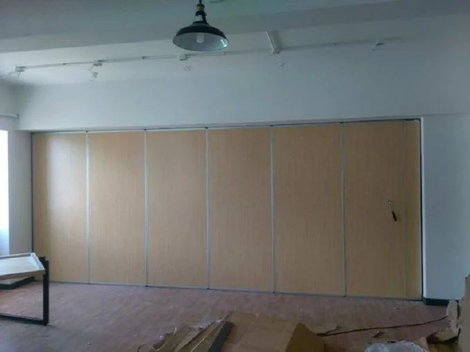 Operable Wall Folding Movable Acoustic Partition Wall Divider Sliding Partitions 0