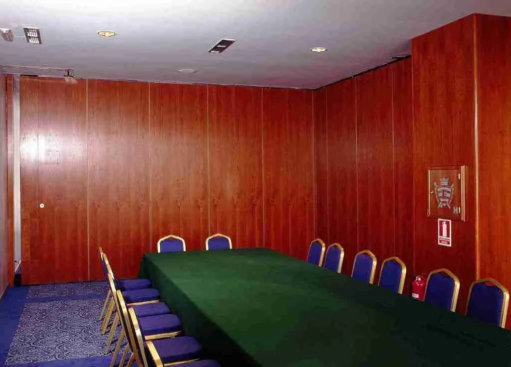Hotel School Living Room Folding Design Decorative Plastic Operable Partition Wall In Philippine