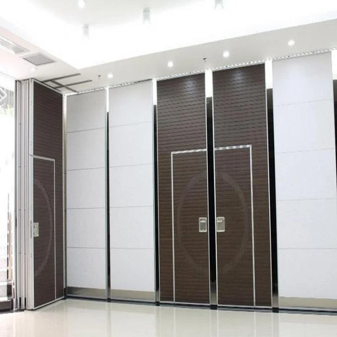 Hotel Wooden Operable Sliding Folding Partition / Acoustic Movable Partition Wall 1