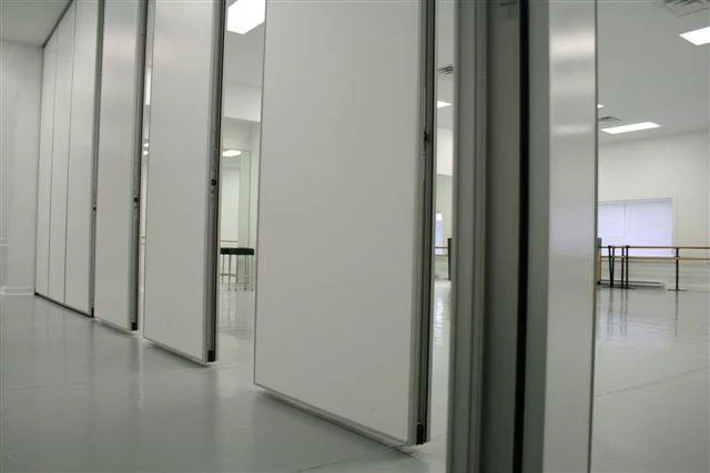 Interior Decorative Aluminium Profile Operable Gymnasium Wooden Movable Partition Wall 1