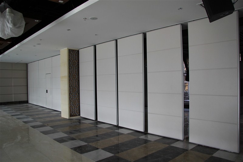 Interior Folding Sound Proof Partition Wall For Hotel / Commercial Furniture