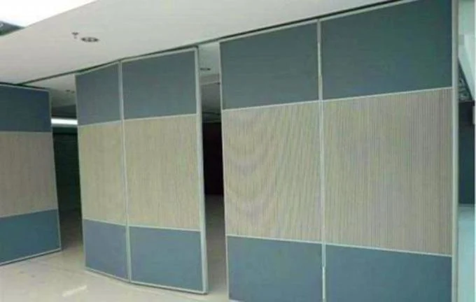 Light Weight Office Partition Walls / Aluminum Frame Folding Partition Walls with Doors 2