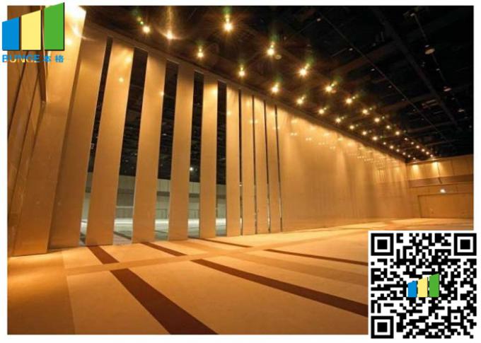 Luxury Large Restaurant Internal Folding Door Melamine Fabric Surface 0