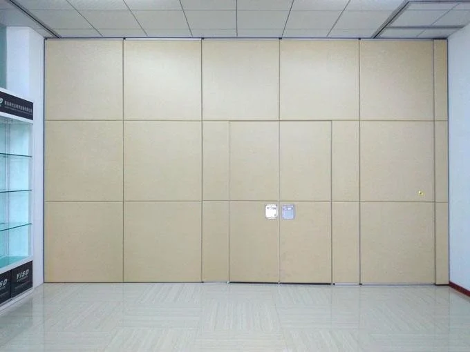 Malaysia Acoustic Folding Wooden Room Divider Sliding Movable Operable Partitions Walls For Banquet Hall