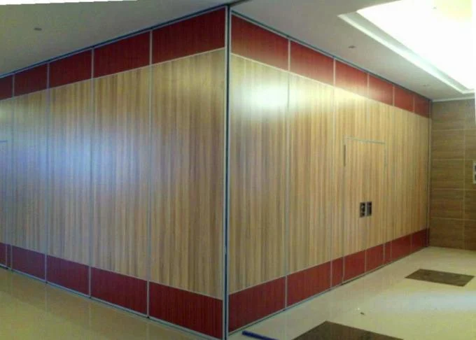 MDF + Aluminum Operable Acoustic Movable Office Partition / Wooden Folding Doors 2