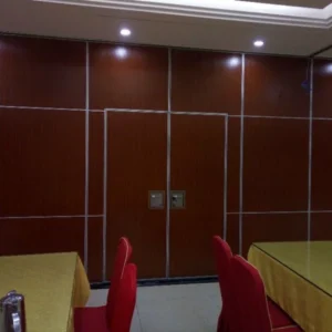 MDF + Aluminum Operable Acoustic Movable Office Partition / Wooden Folding Doors