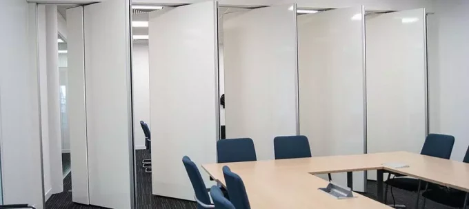 Meeting Room Operable Accordion Sliding Partition Walls / Movable Partition Wall Systems 2