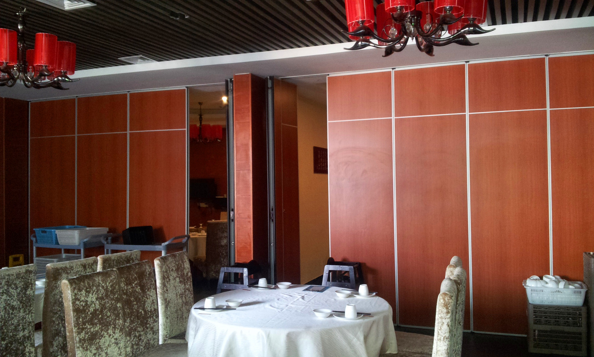 Melamine Surface Banquet Hall Operable Partition Walls Floor To Ceiling Hanging System
