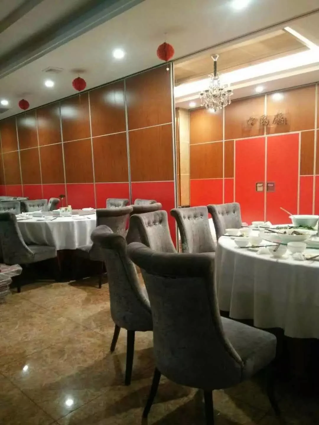 Melamine Surface Operable Sliding Doors / Folding Room Dividers for Hotel