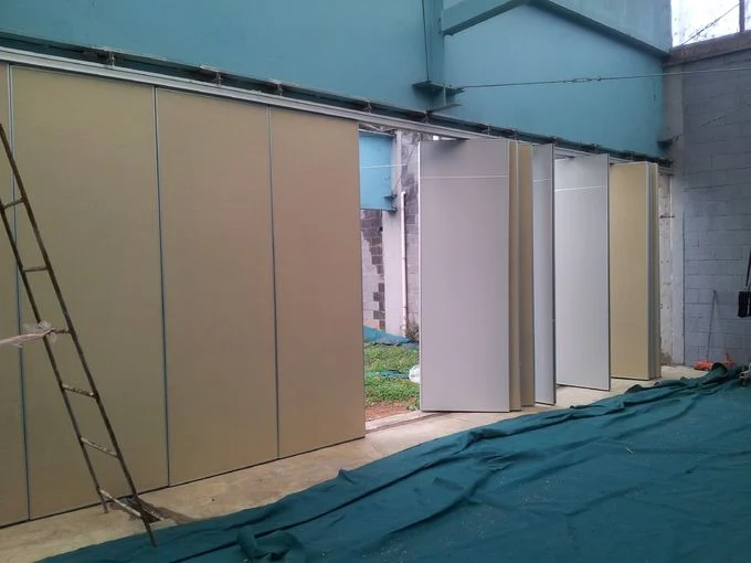 Mirror Surface Acoustic Room Dividers Folding Wall Partition Fire Proof Partition For Room Division 0