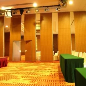 Mobile Acoustic Partition Wall Floor To Ceiling Sliding Partition Wall For Classroom