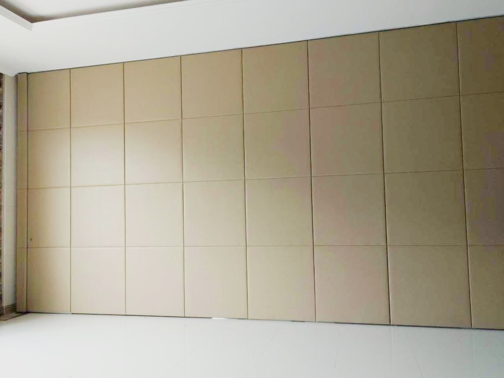 Mobile Wall Hotel Sound Proof Partitions Panel Thickness 65mm Laminated Board