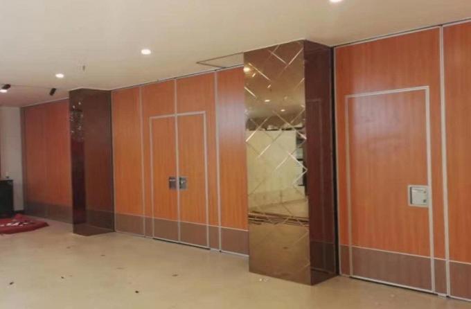 Modern Commercial Lightweight Acoustic Moveable Operable Walls ,Sliding Wall Panels 0