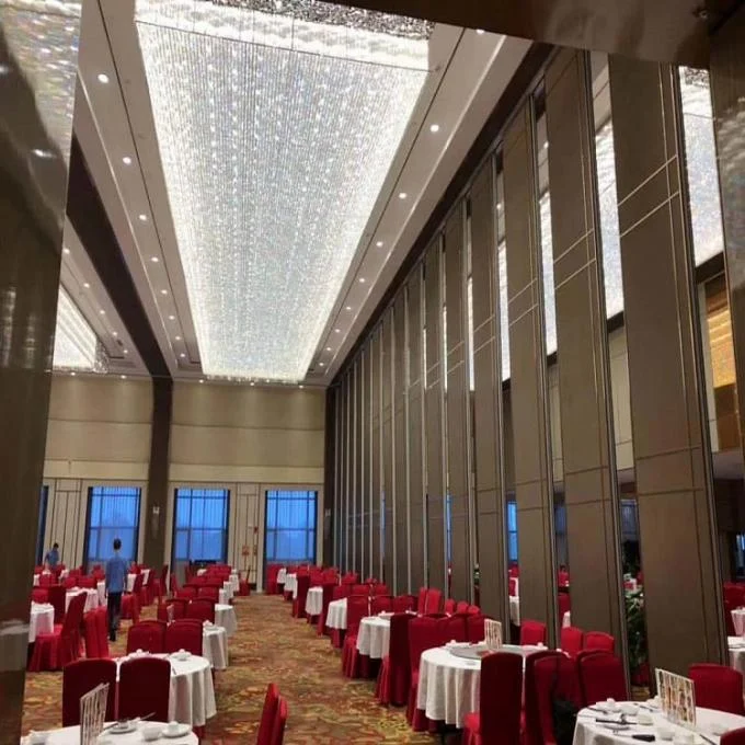 Modern Melamine Surface Folding Partition Walls / Sound Proof Room Partitions 0