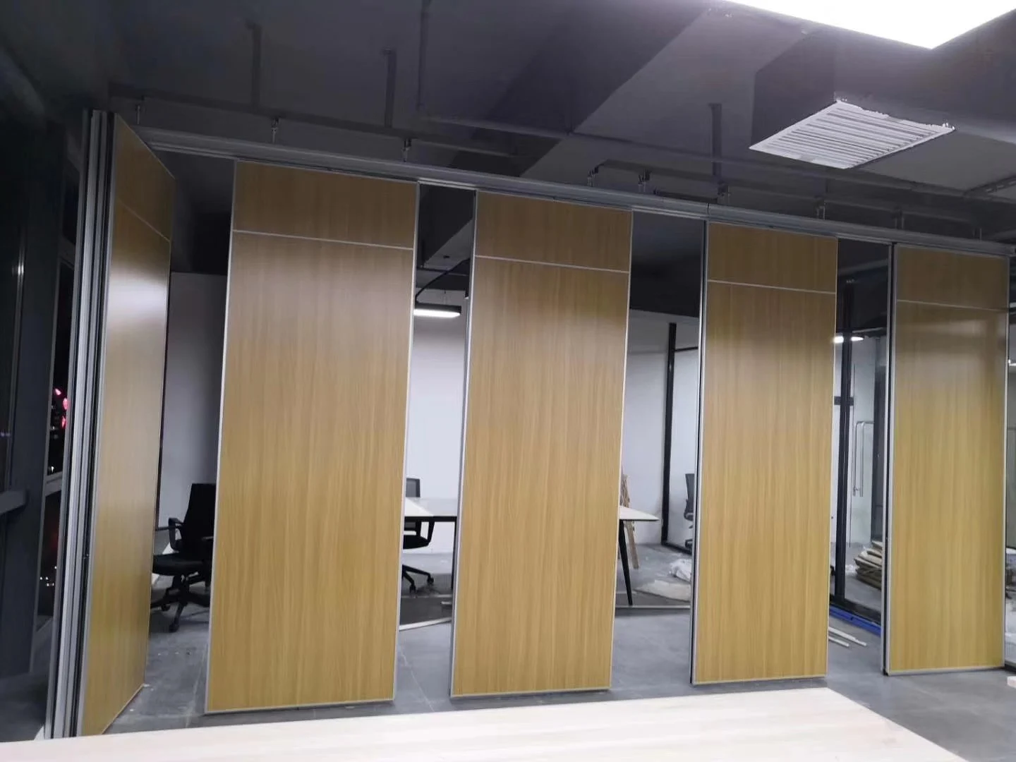 Modern Room Divider Folding Doors Acoustic Partition Wall For Banquet Hall