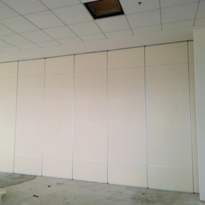 Modern Semi - Permanent Room Divisions Operable Partition Wall For Waiting Training Room Airpor 2