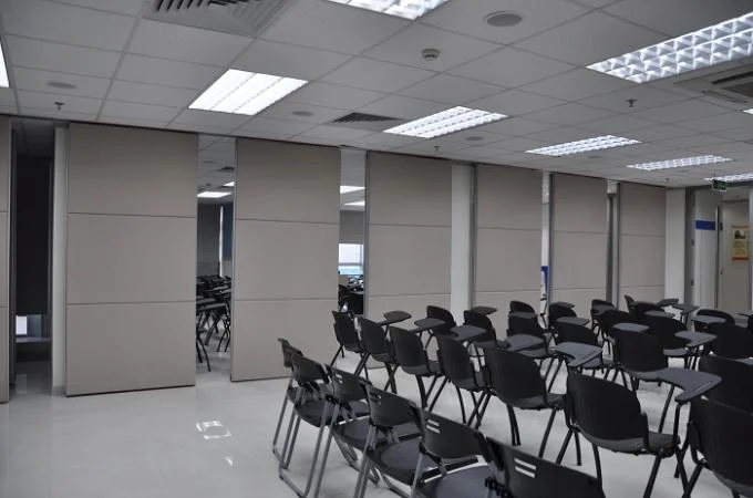 Modern Temporary Office Partition Walls With Aluminum Track 6m Height 0