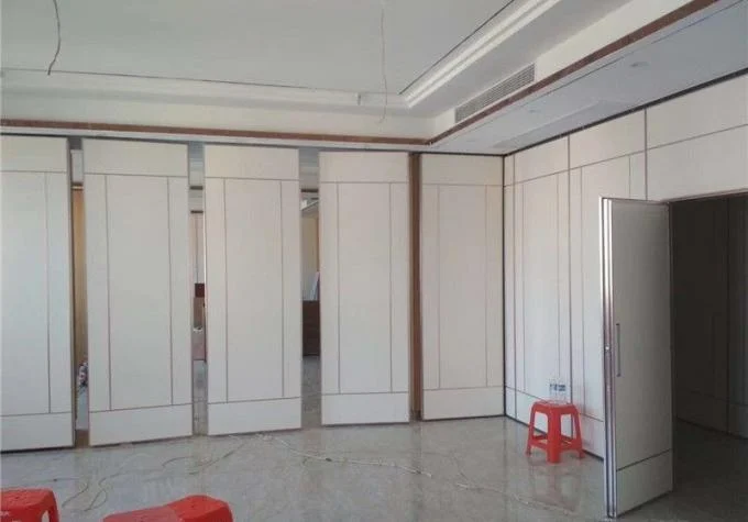 Movable Acoustic Soundproof Office Partition Folding Wood Doors 65 MM Thickness 1