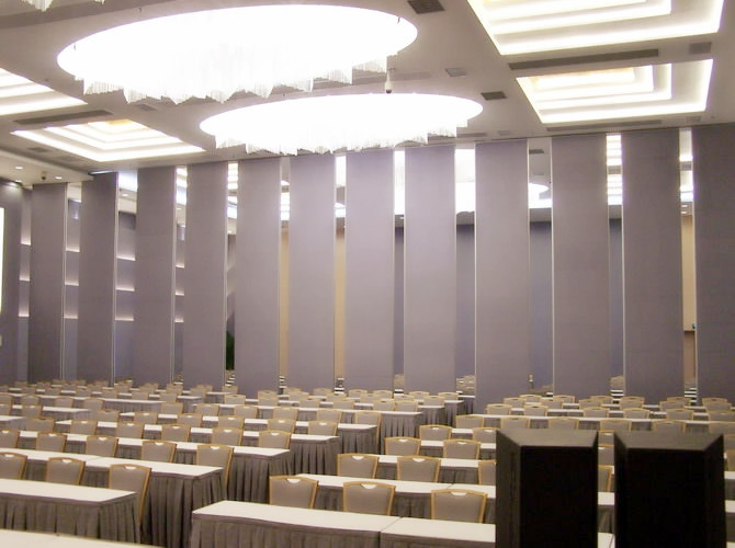 Movable Room Divider Operable Walls With Fabric MDF Hard Cover For Convention Centers 0