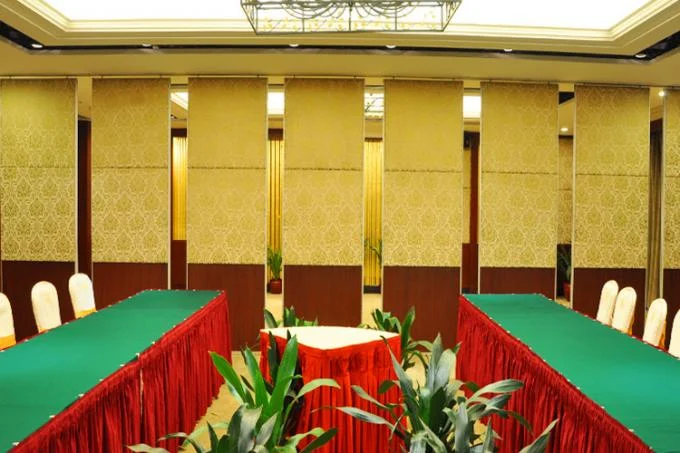 Movable Wall Track Exhibition Acoustic Room Dividers with Portable Hanging System 0