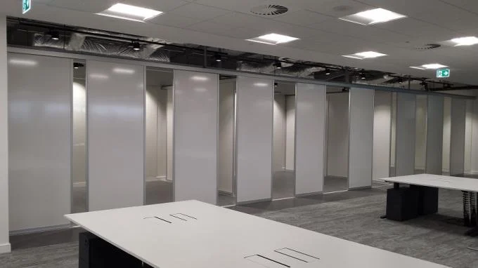 Movable Wooden Soundproof Sliding Folding Partition Walls for Hotel 2 Meter Height 0