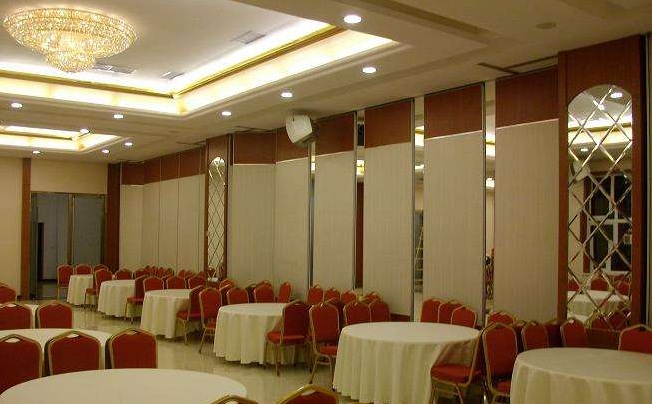 Multi Color Melamine Portable Folding Doors Office Partition Wall 4m Height 0