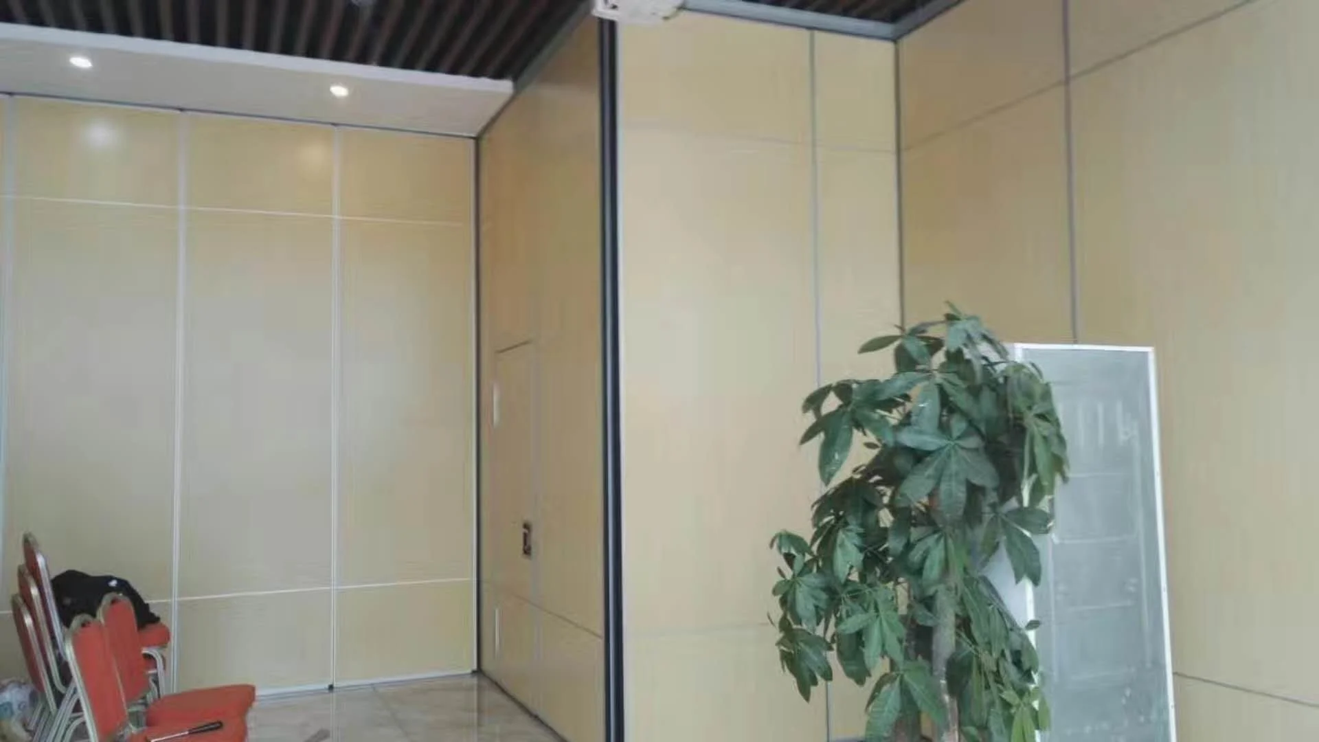 Multi Color Soundproof Movable Divider Walls With Sliding Aluminium Track