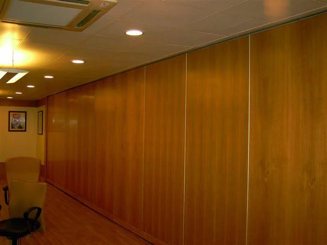 Muti - Function Heat Insulation Sliding Folding Partition Walls Floor To Ceiling 0