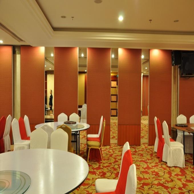 New Design Banquet Hall Soundproof MDF Material Room Divider Folding Movable Partition Walls 0