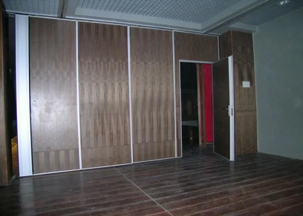 ODM Sliding Partition Walls Meeting Room Foldable Wall Divider Foldable Partition Customized For Dining Room