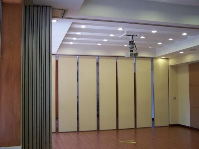 Office Movable Partition Walls / Acoustical Operable Folding Panel Partition 0
