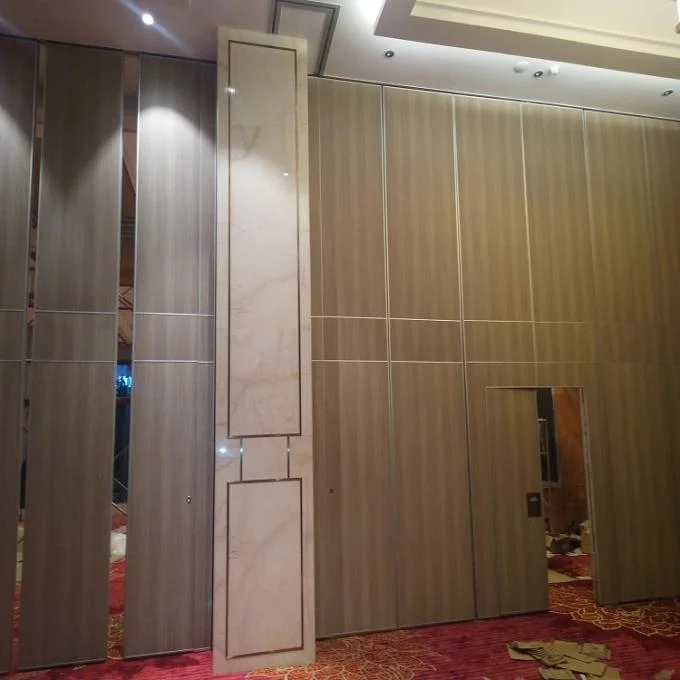 Office Separation Sliding Folding Partition , Soundproof Accordion Movable Partition Wall 1