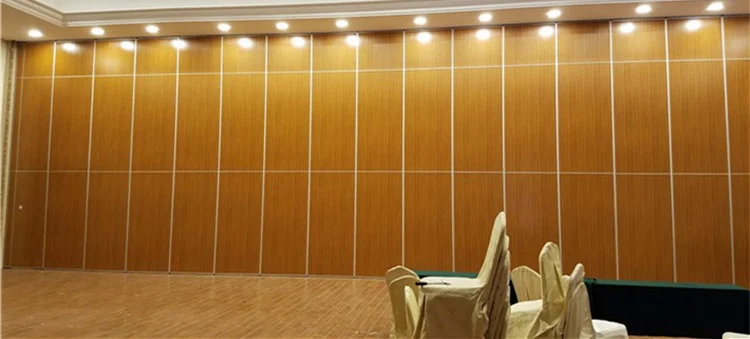 Office Sliding Partition Walls , Melamine Surface Folding Door Aluminium Profile Soundproof Room Dividers